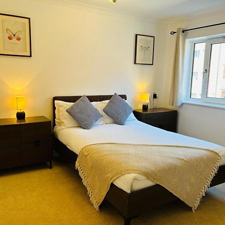 Modern Apartment Broad Gauge Way - Ideal For Work And Leisure Wolverhampton Exteriör bild
