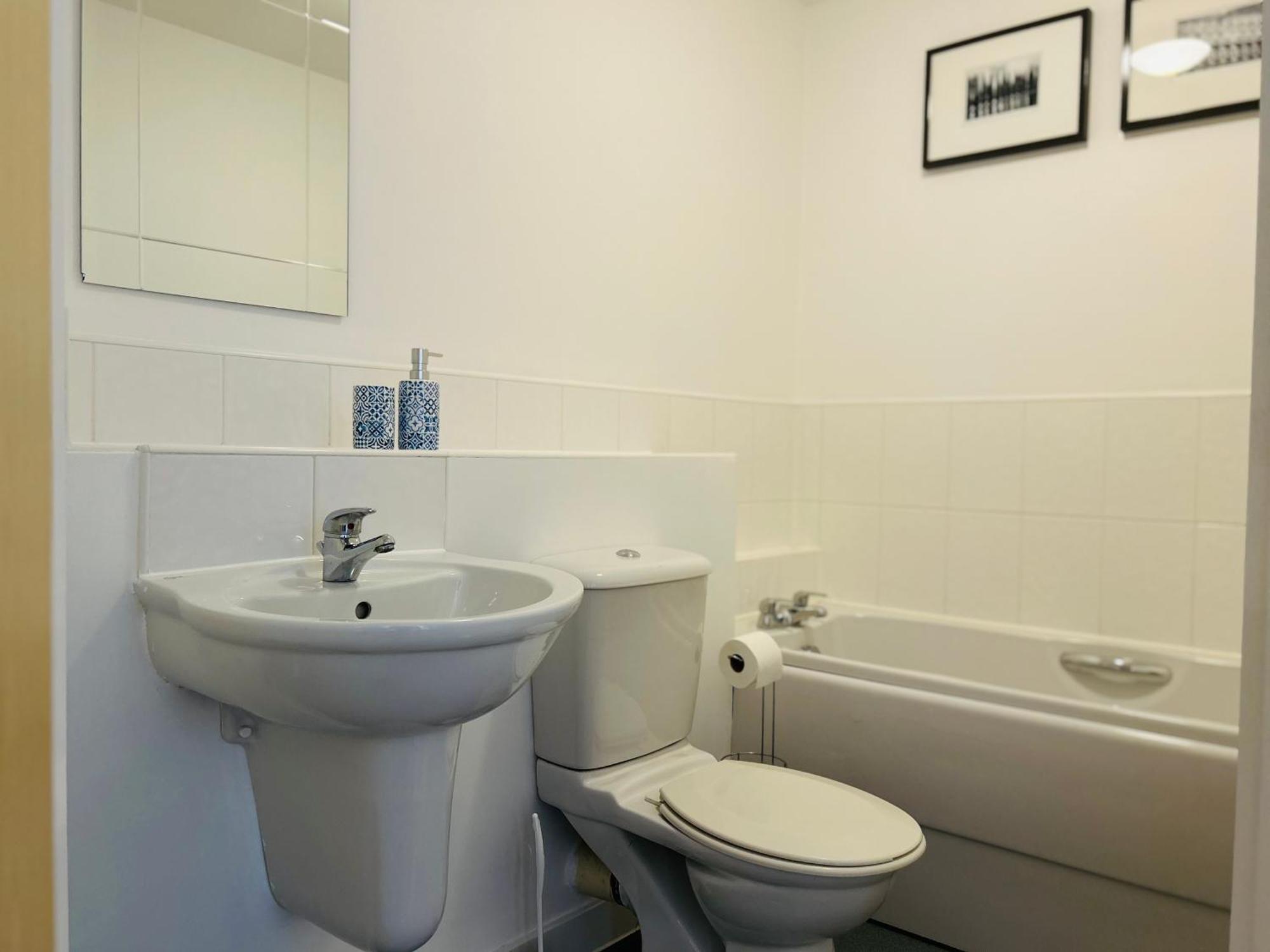 Modern Apartment Broad Gauge Way - Ideal For Work And Leisure Wolverhampton Exteriör bild
